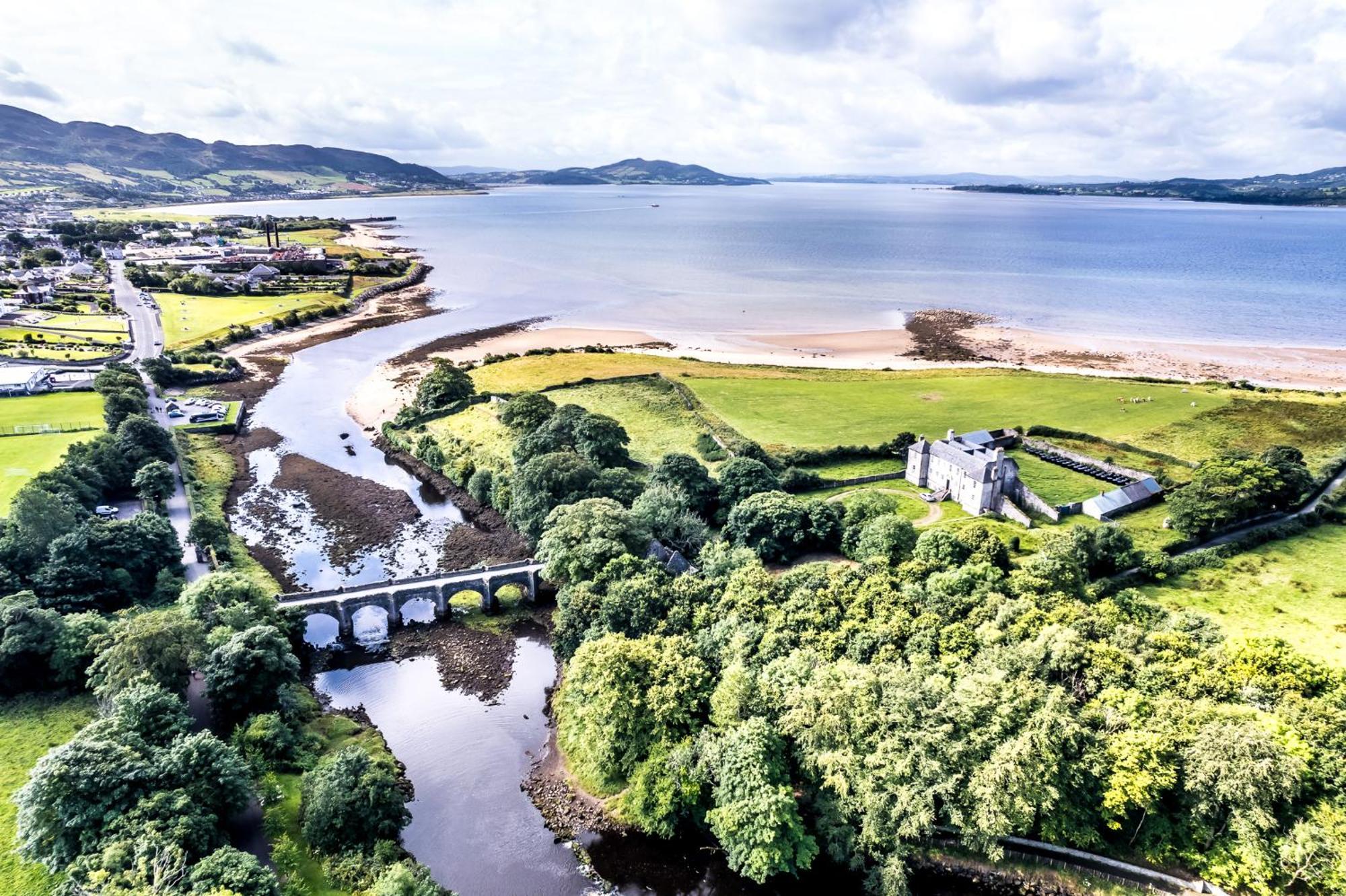 The Harbour Inn Buncrana Eksteriør bilde