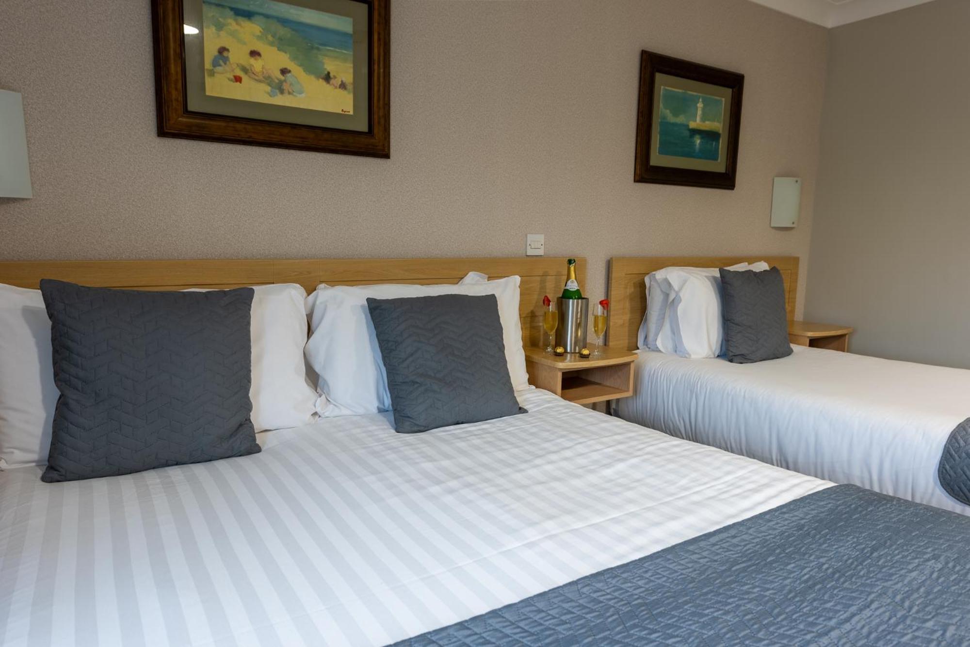 The Harbour Inn Buncrana Eksteriør bilde